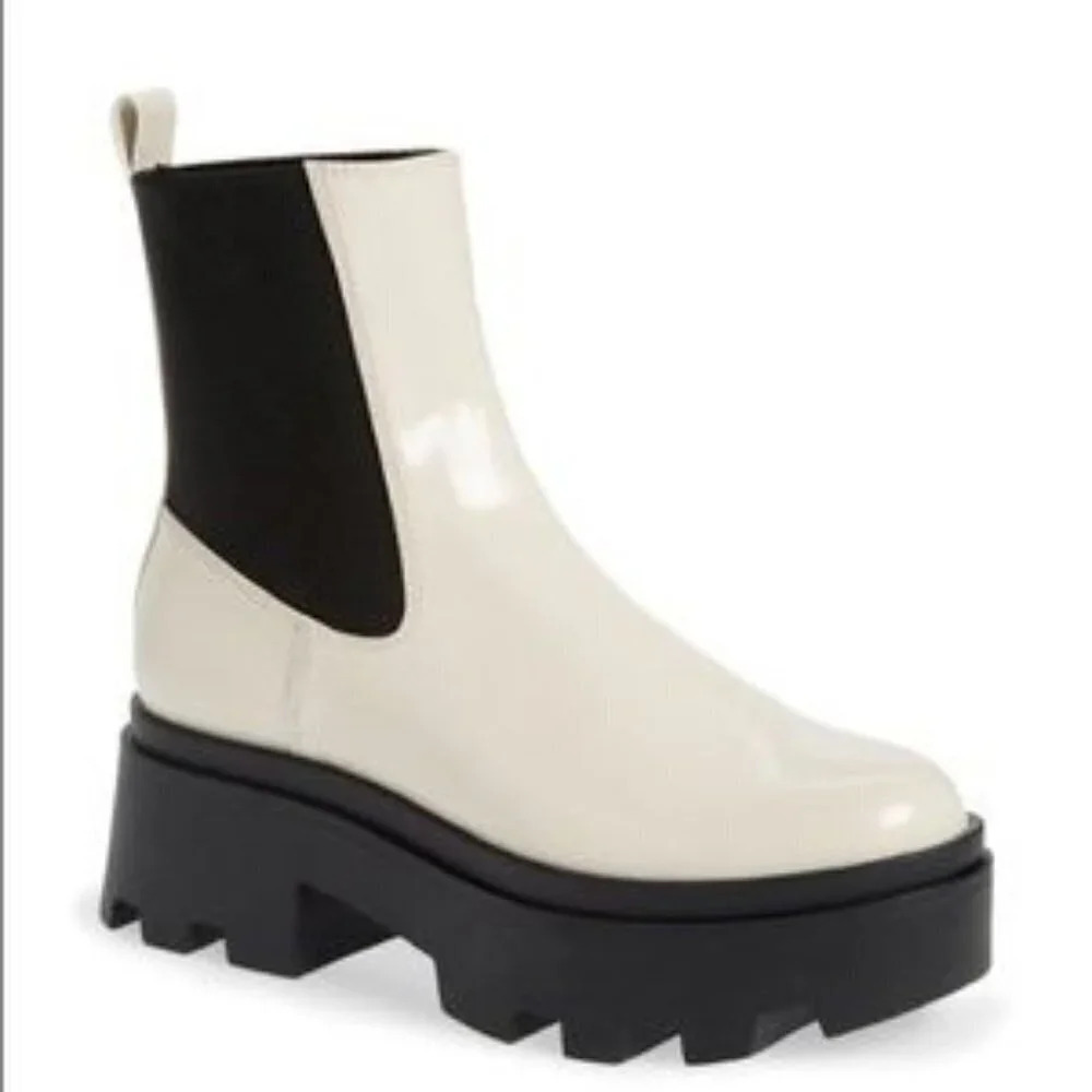 Open Edit Iris Lug Chelsea Boot  Sz: 8.5
